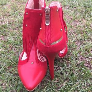 Beautiful hot red shoes for you ❤️❤️